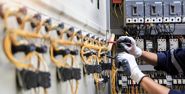 Professional Electrician technician working in Governors Village, NC